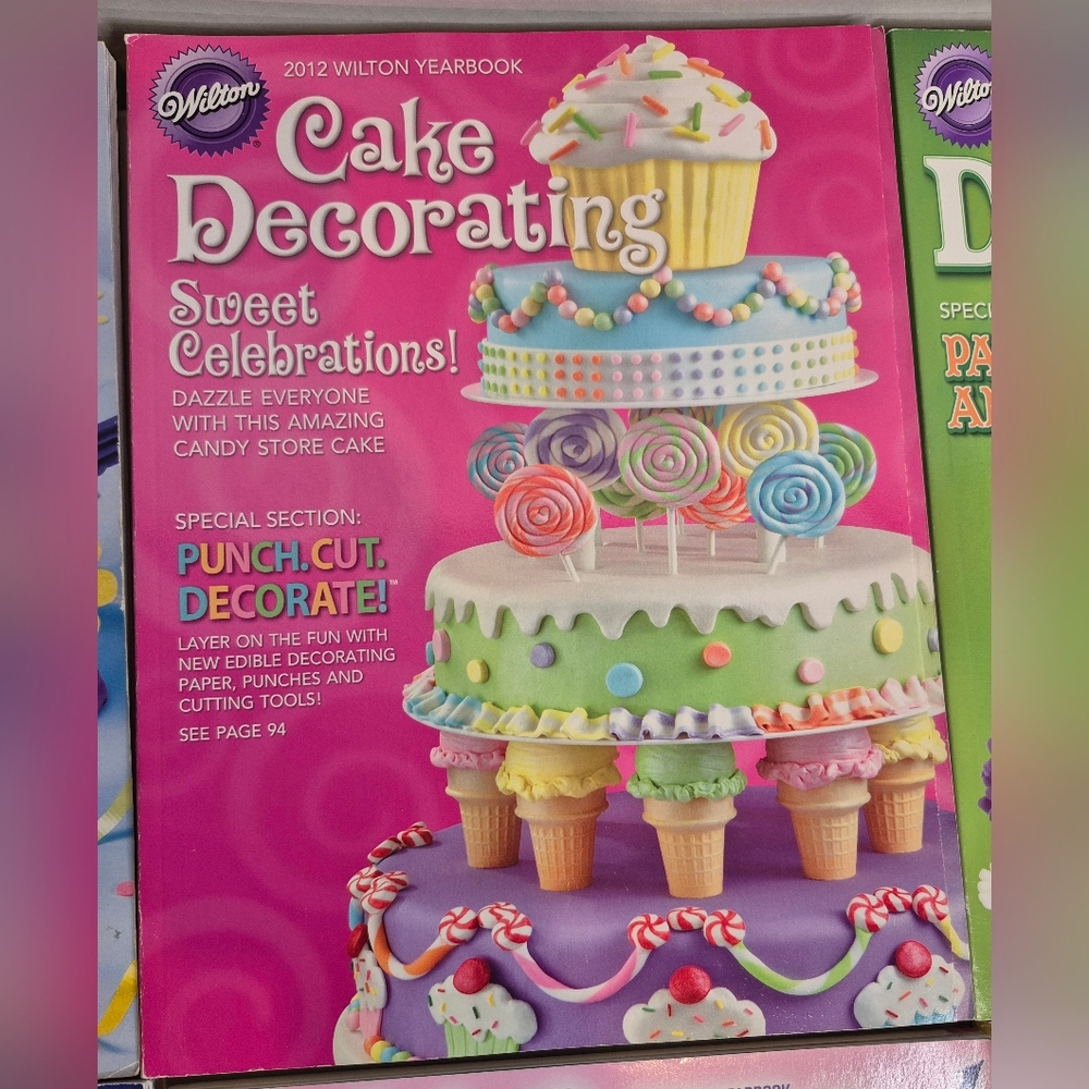 Wilton Cake Decorating Book Set - Picture 3 of 7